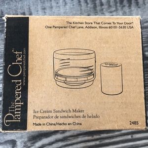 The Pampered Chef Ice Cream Sandwich Maker